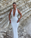 VESTIDO BASICO HALTER ESPALDA DESCUBIERTA Y ESCOTE PROFUNDO 