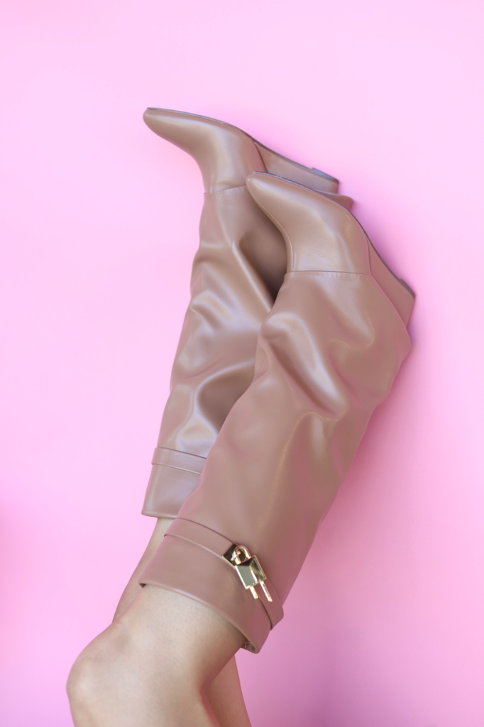 BOTA NUDE TACON CORRIDO PLEGABLES