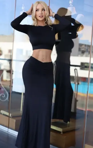 SET BASICO FALDA LARGA BLUSA CORTA MANGA LARGA